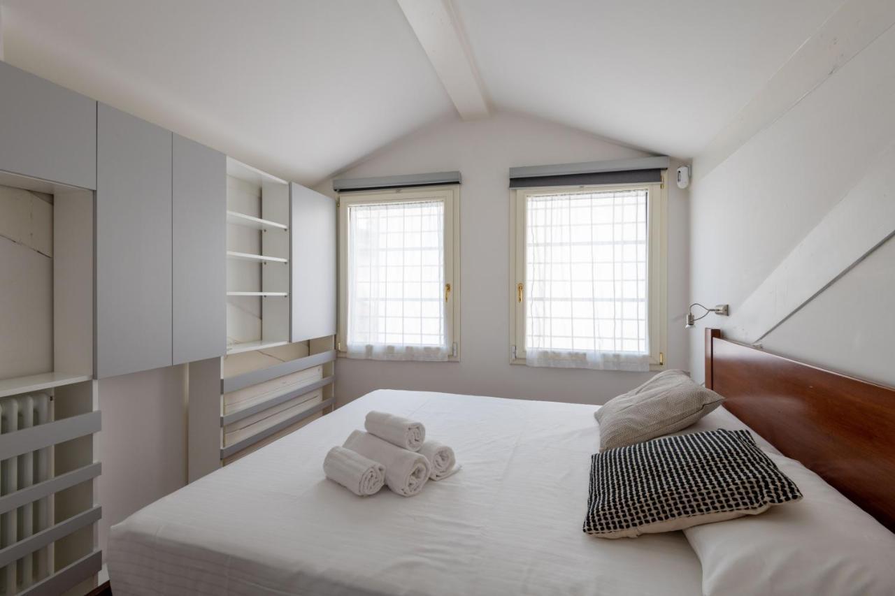 Milano Apartments Voghera Екстериор снимка