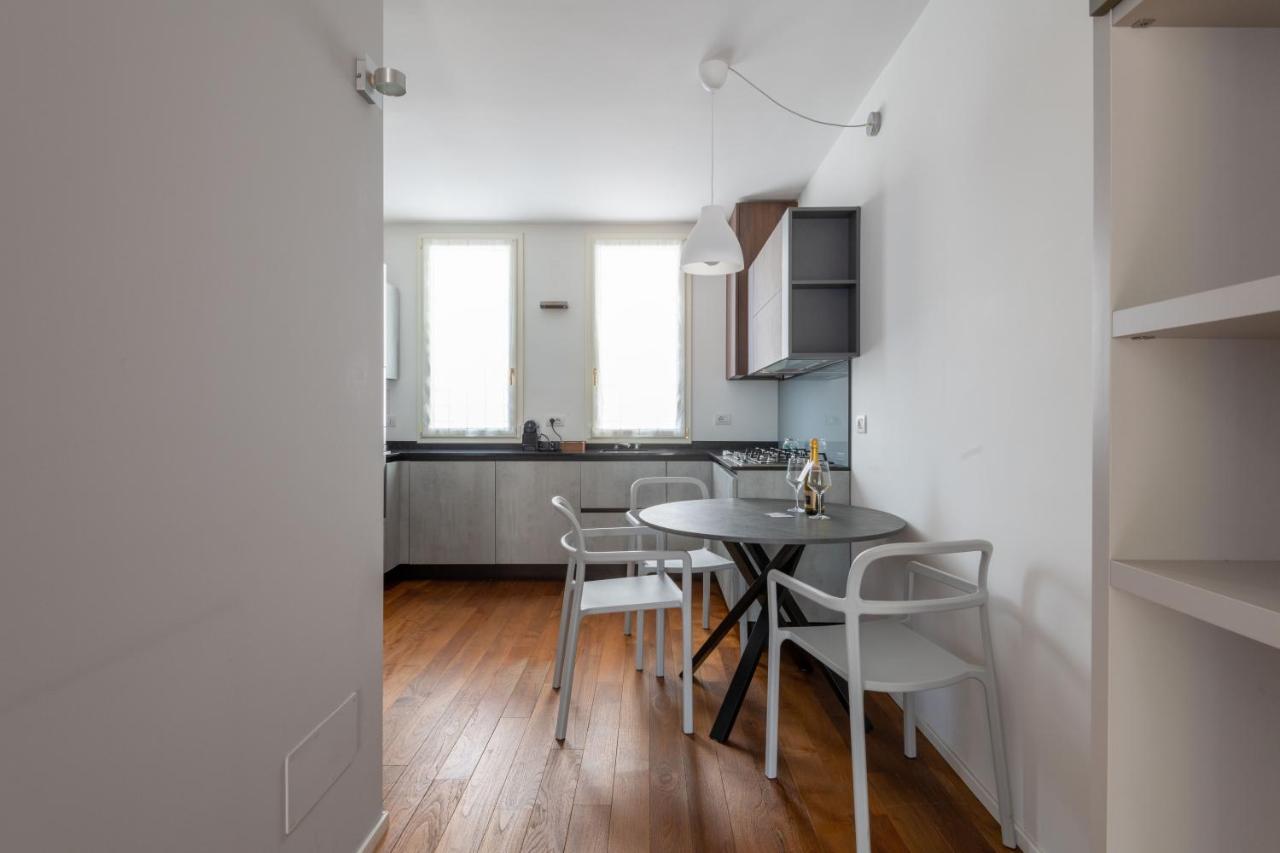 Milano Apartments Voghera Екстериор снимка