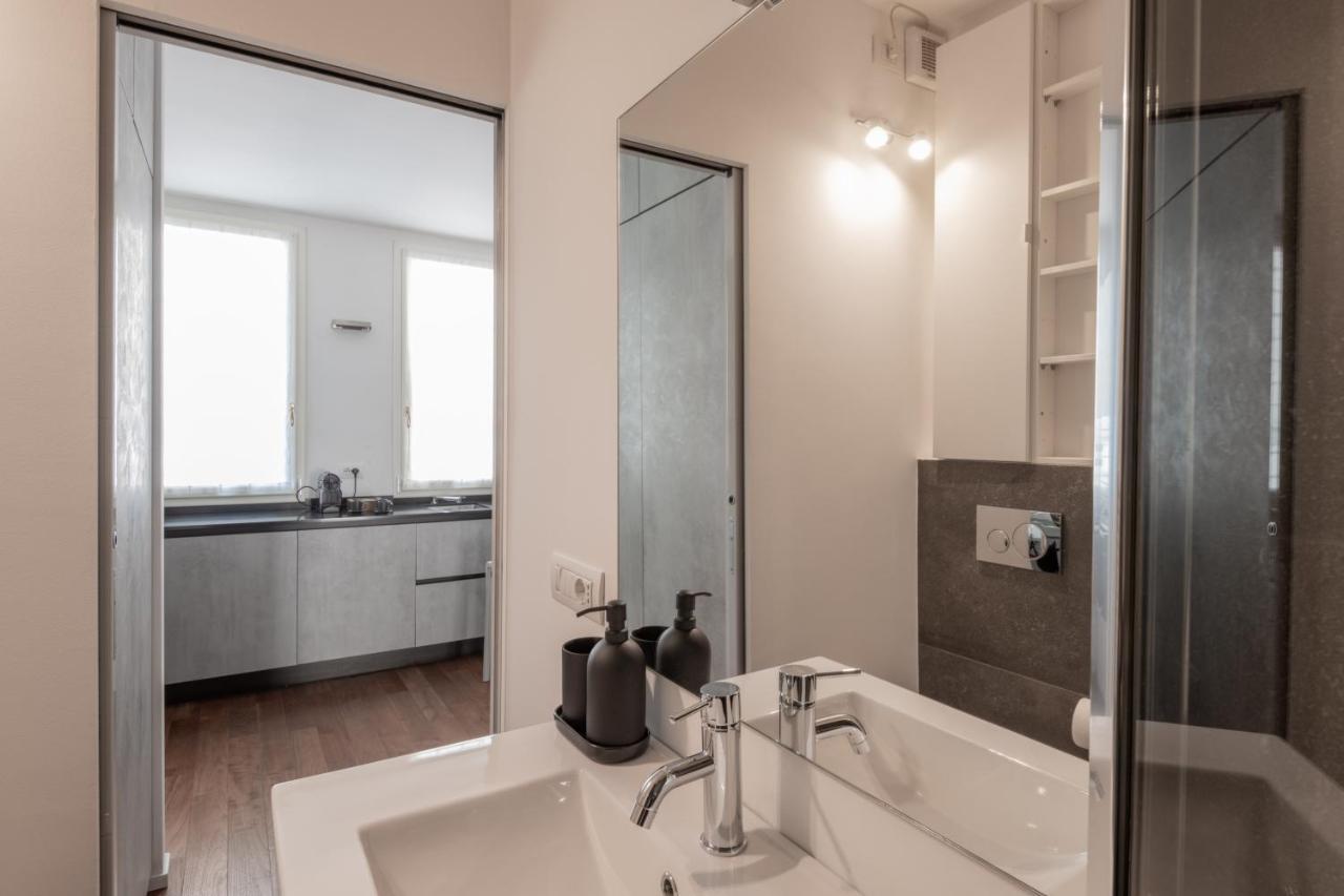 Milano Apartments Voghera Екстериор снимка